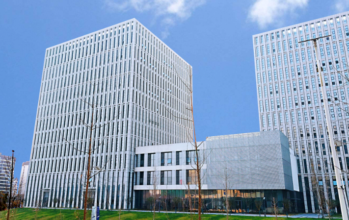 2025年企业信息化系统搭建的五大关键技术趋势解析